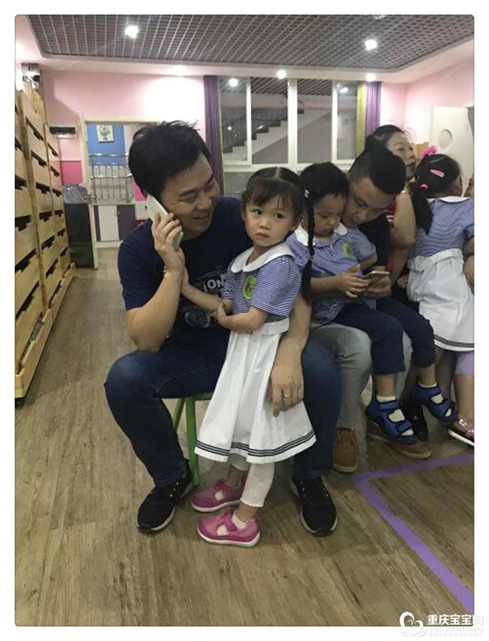 3给爷爷的一个电话，祝他节日快乐.jpg