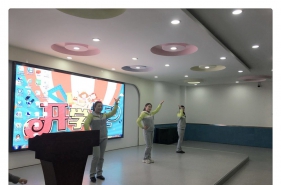 早慧松龙园举行专题家长会，起航新学期！