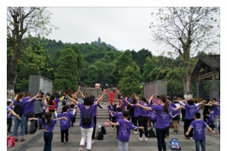 【相约菩提·让爱升级】爱弥儿龙凤花园分园亲子登山游，探索春天的气息!
