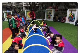 上朗巴南印象宝贝们快乐的一天开始咯