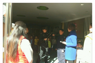 早慧华夏城园开展防恐防暴安全演练活动，防患于未然