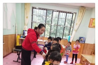 爱弥儿东江美景分园开展消防安全教育暨消防演练活动