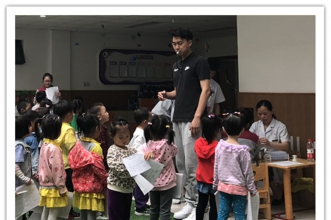 爱弥儿重庆大学分园开展健康体检活动，助力孩子健康成长！