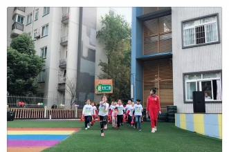 爱弥儿东方之骄分园冬季趣味运动会 欢乐来袭！