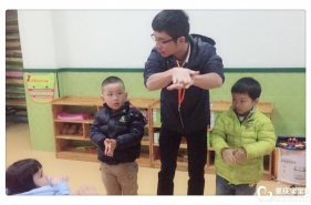 早慧新城丽园“健康卫士”小课堂开课啦！