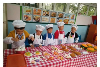 早慧新城丽园混龄大区角活动 快乐无极限