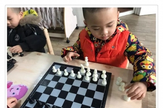 爱弥儿龙汇苑分园国际象棋启蒙班开班啦！