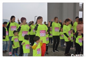 【亲子马拉松·快乐向前冲】爱弥儿东江美景分园首届亲子马拉松比赛开幕啦！