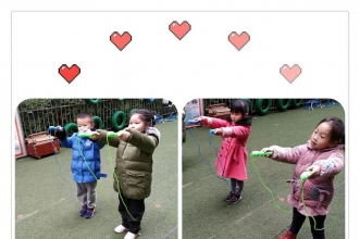 上朗小白兔的孩子们驱散寒冬 “绳”采飞扬