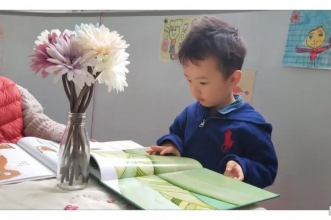 早慧华夏园混龄大区角活动深受孩子们喜爱！