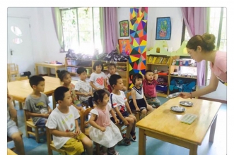 爱弥儿东江美景分园"快乐暑假之科学实验课程"闪亮登场!